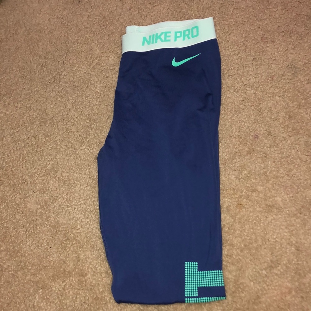 Nike pro leggings